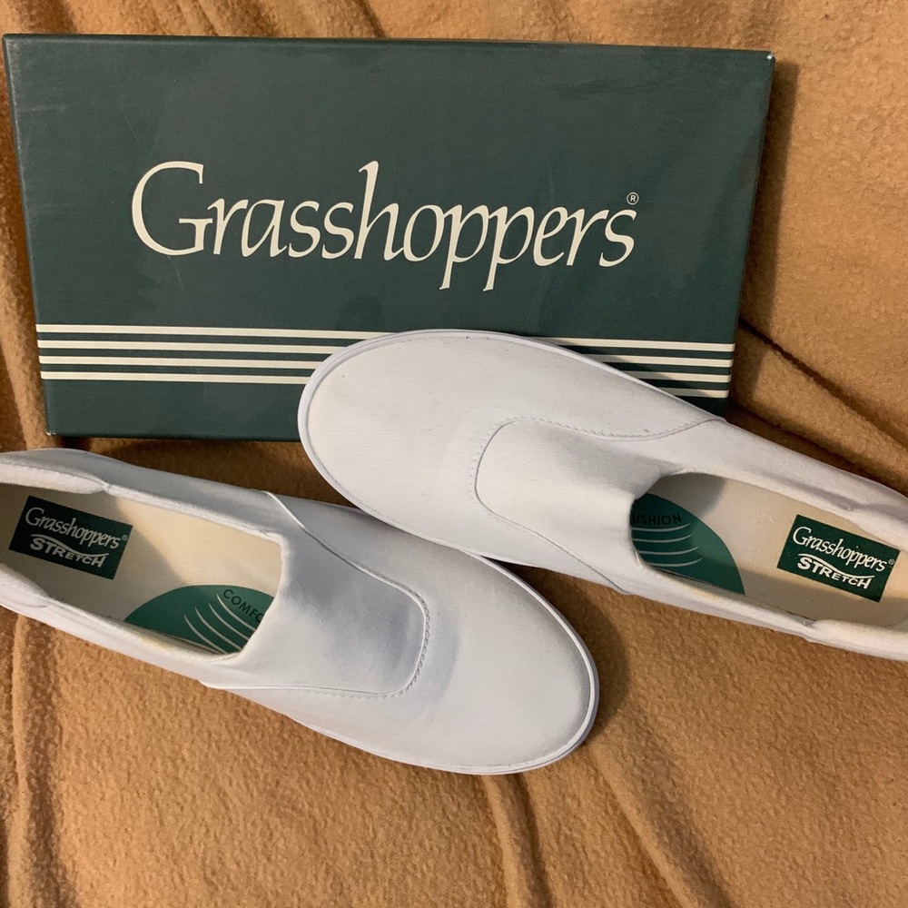 Slip on tennis shoes